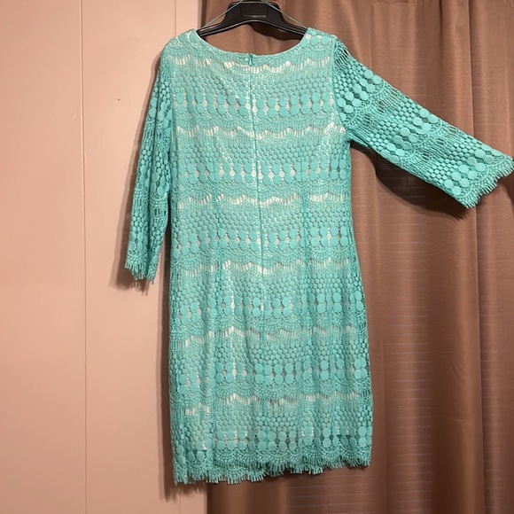 Dress - Picture 3 of 3